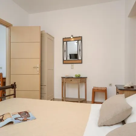 Mateus 2 Apartamento *